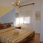 Locazione In Pittinuri 3* סנטה קתרינה