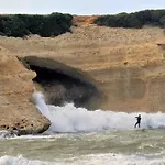 Locazione In Pittinuri בית הארחה