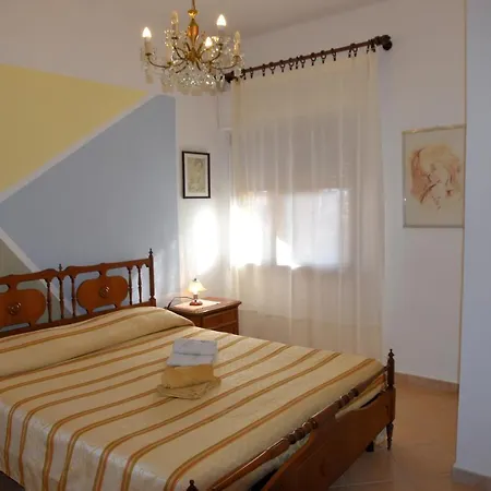 Locazione In Pittinuri 3* سانتا كاترينا