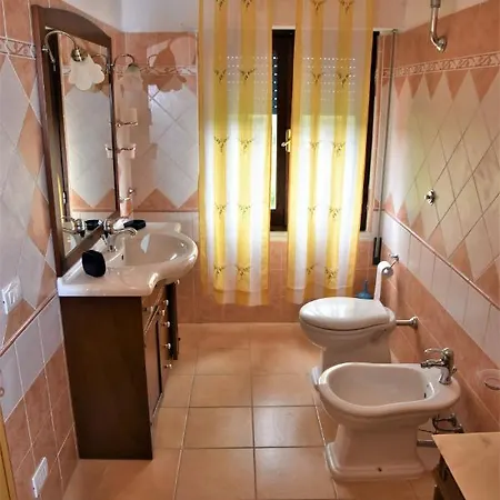 Locazione In Pittinuri بيت ضيافة سانتا كاترينا