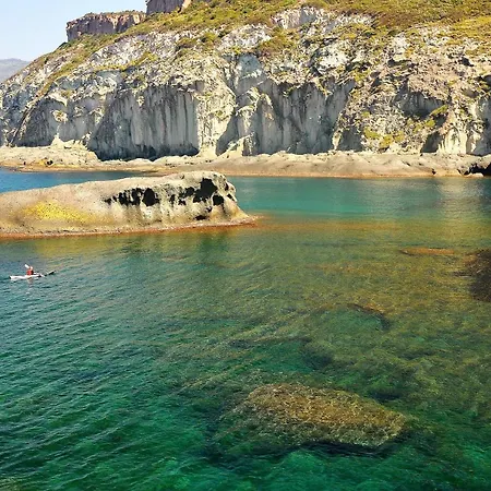 O Intero In Locazione In Pittinuri Affittacamere Santa Caterina Di Pittinuri (Sardinia)