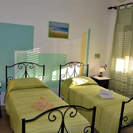 Locazione In Pittinuri Guest house