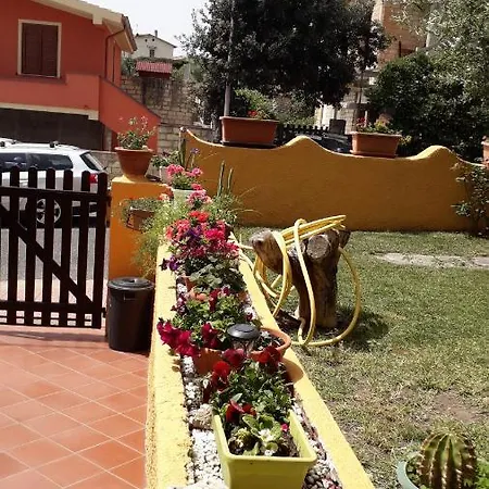 Guest house Locazione In Pittinuri Santa Caterina Di Pittinuri (Sardinia)