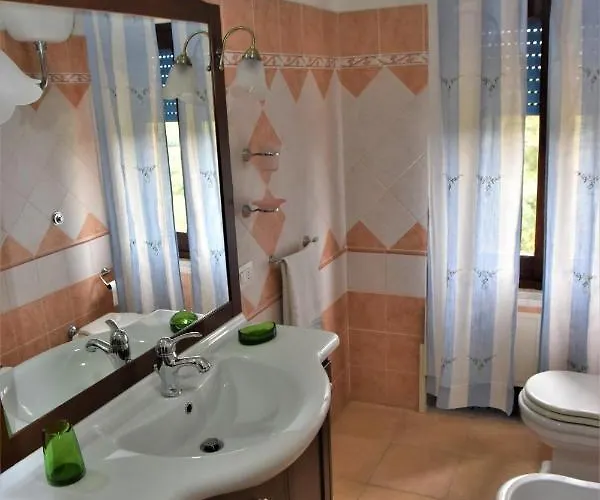 Locazione In Pittinuri Vendégház 3*