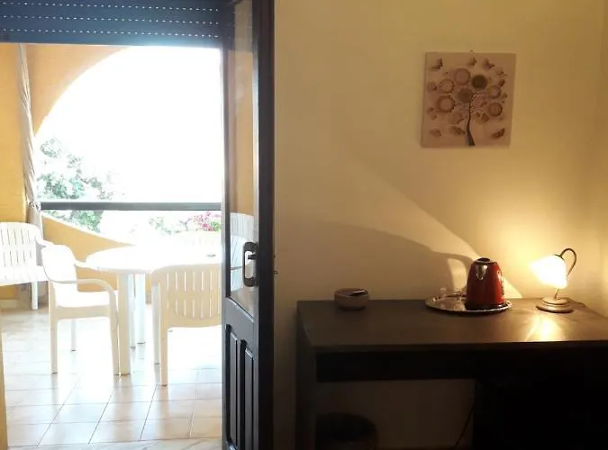Locazione In Pittinuri Vendégház 3*